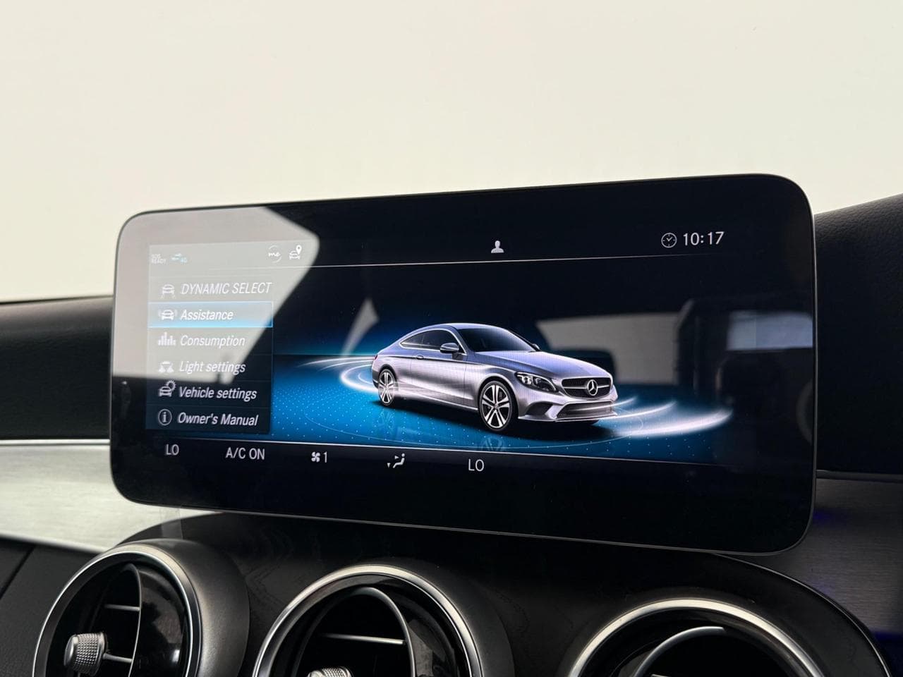 MERCEDES-BENZ C-Class thumbnail Infotainment System