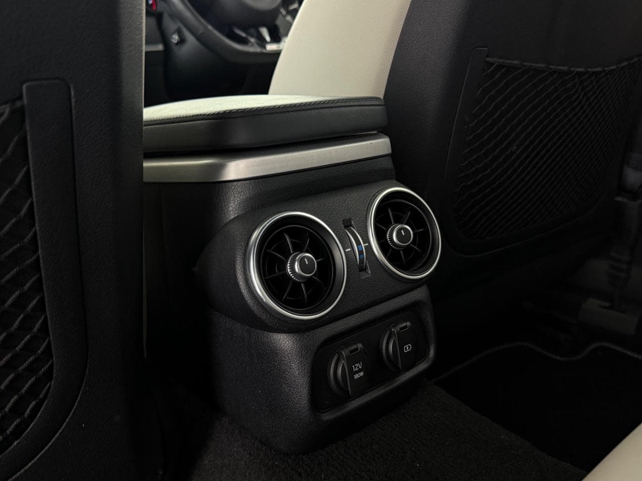 Kia Stinger thumbnail Misc Controls