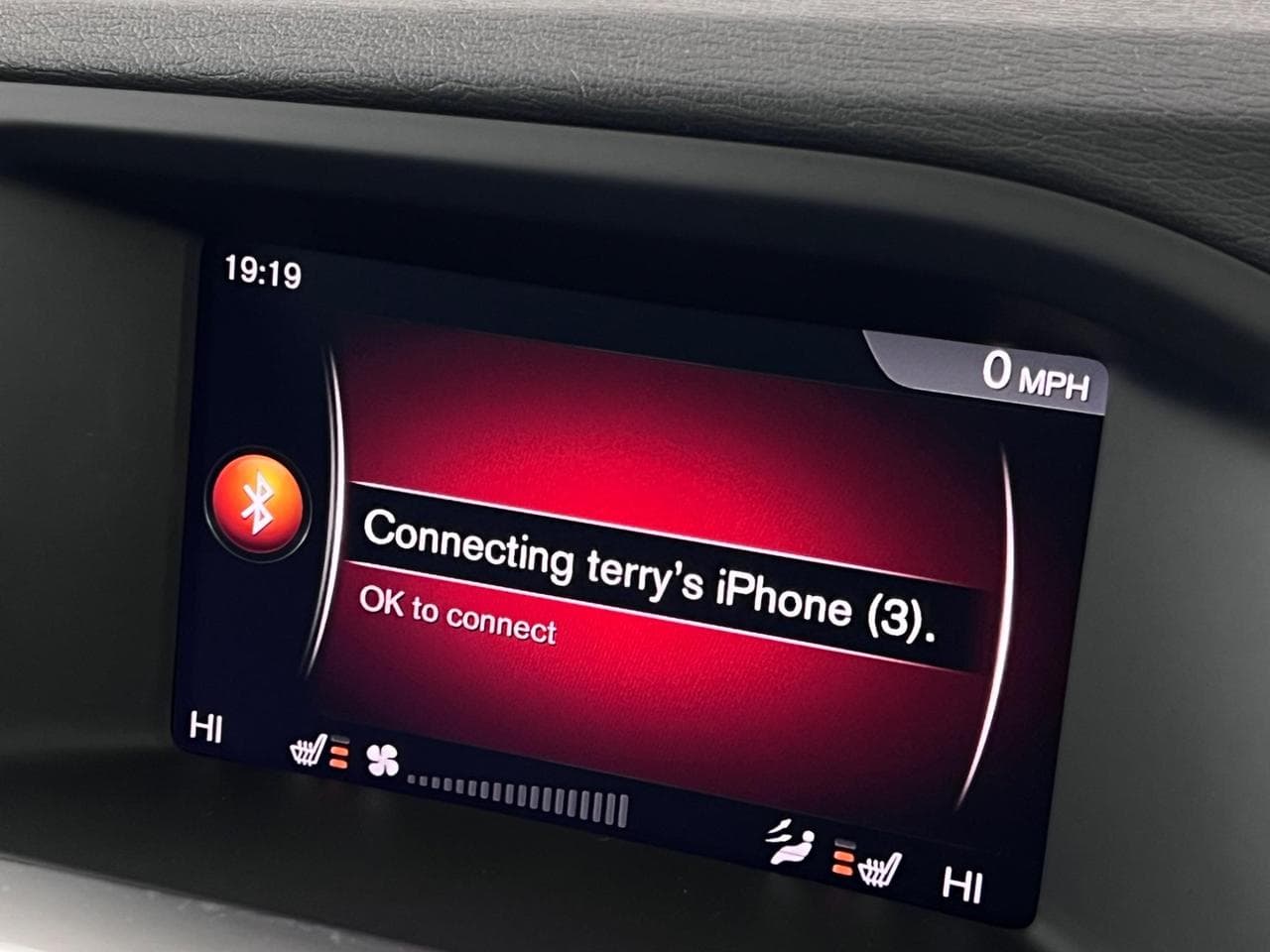 VOLVO S60 thumbnail Infotainment System