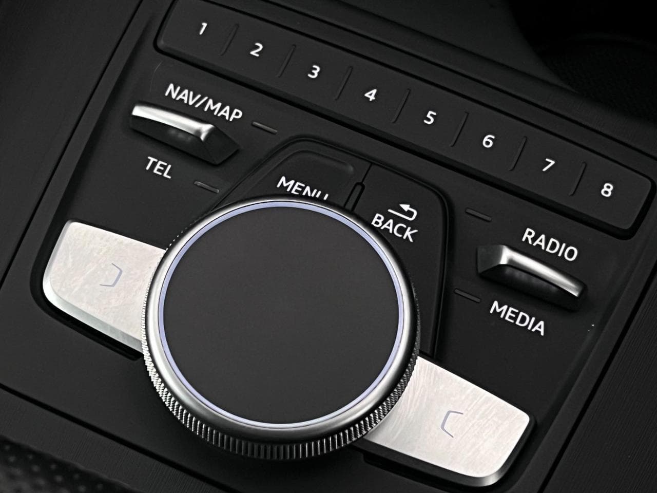AUDI A4 thumbnail Misc Controls