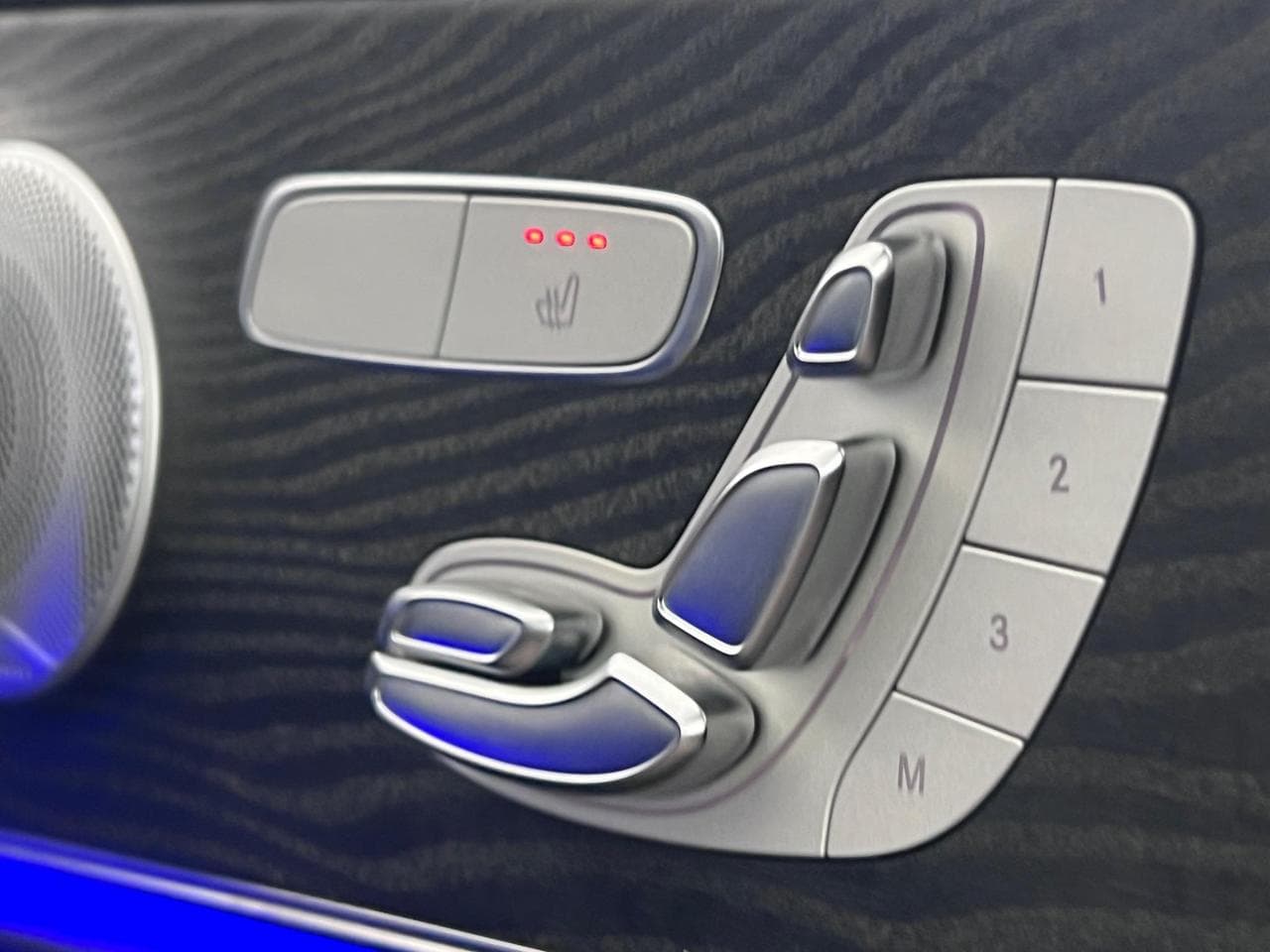 MERCEDES-BENZ E-Class thumbnail Misc Controls