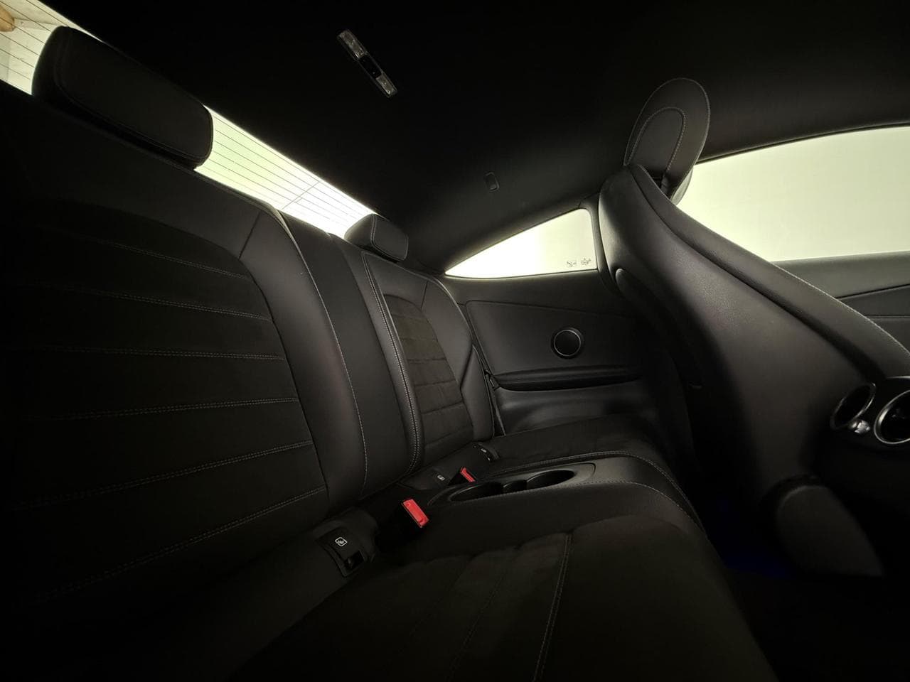 MERCEDES-BENZ C-Class thumbnail Seats Rear