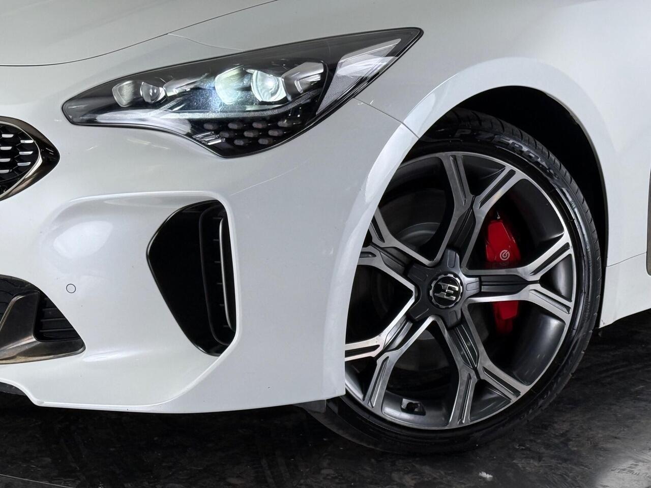 KIA Stinger thumbnail Wheel