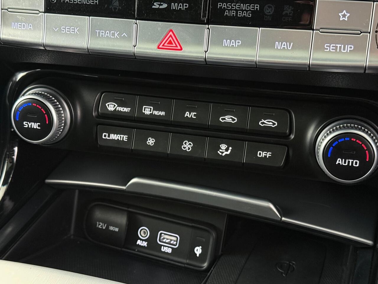 KIA Stinger thumbnail Misc Controls