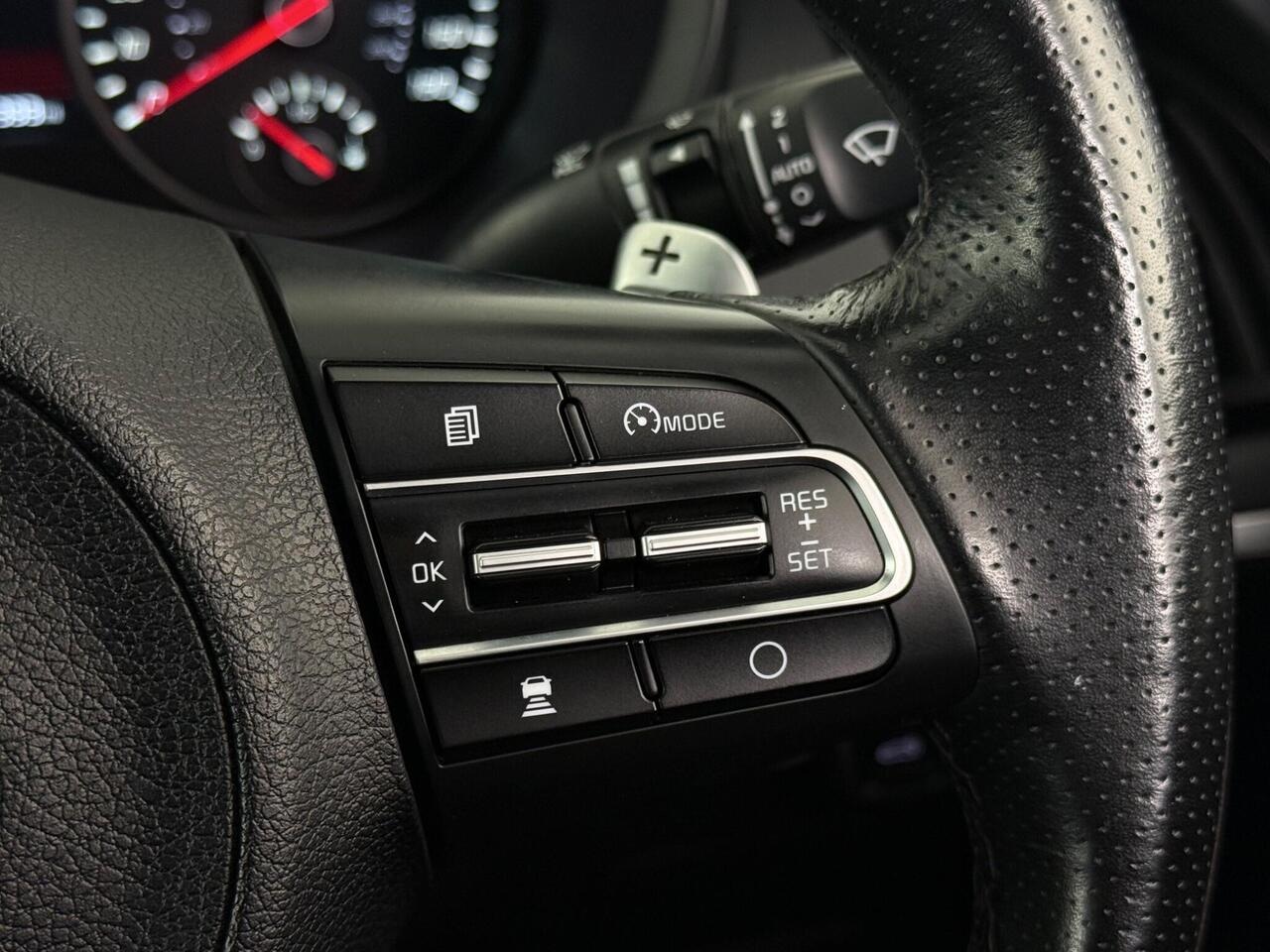 KIA Stinger thumbnail Misc Controls