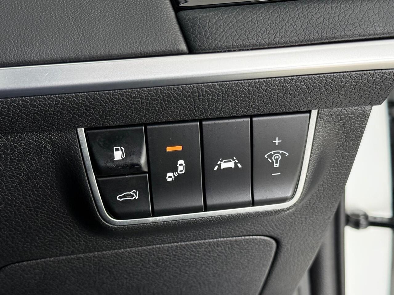 KIA Stinger thumbnail Misc Controls