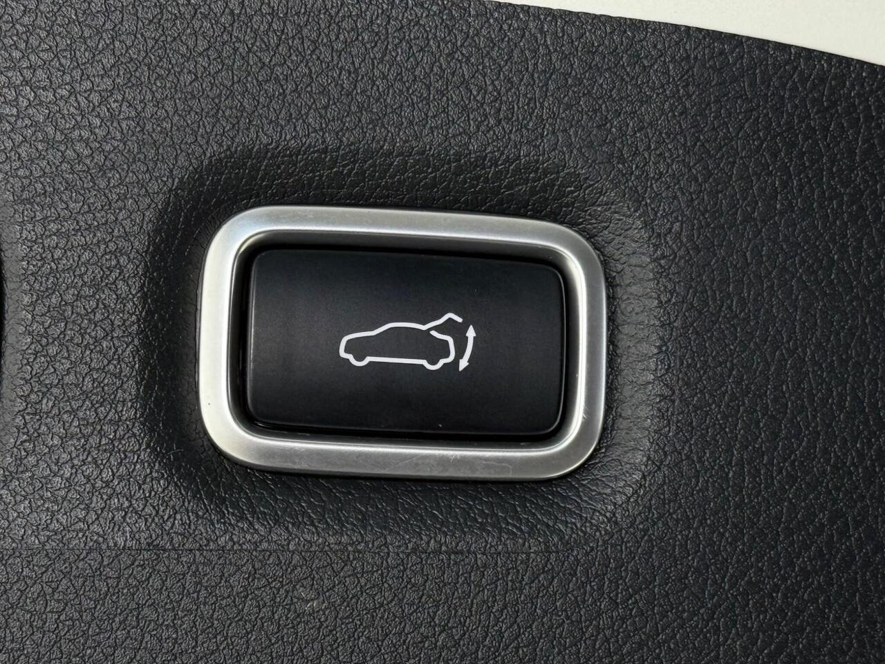 KIA Stinger thumbnail Misc Controls